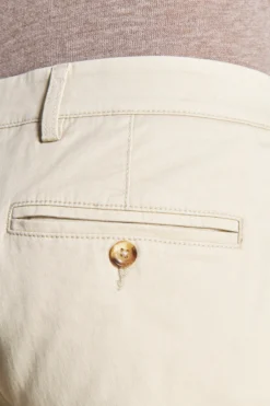Bermuda chino basic in cotone cream