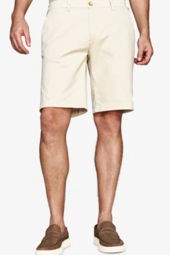 Bermuda chino basic in cotone cream