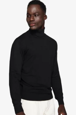 Maglia dolcevita basic nera