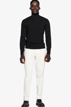 Maglia dolcevita basic nera
