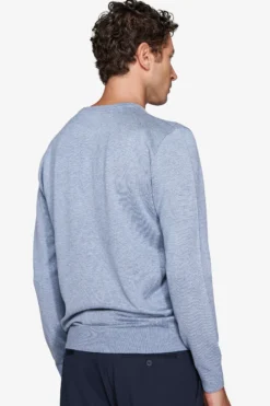 Maglia girocollo basic celeste