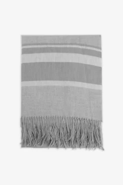 Plaid con righe grigio