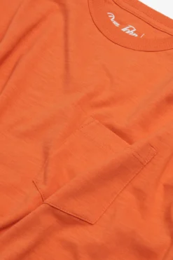 T-shirt girocollo con taschino arancio